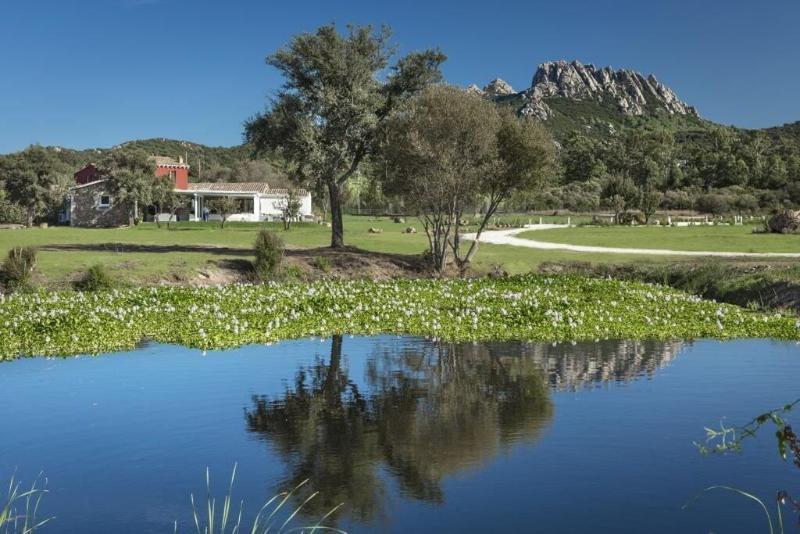 فندق Li Neuli Country Club سان بانتاليو المظهر الخارجي الصورة
